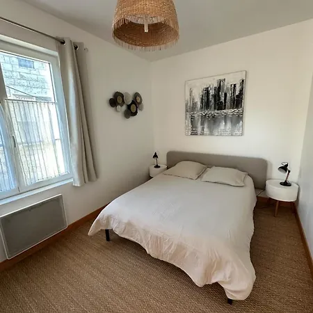 De L’abbaye *